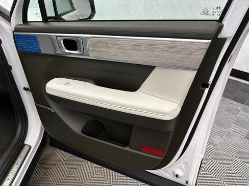 New 2025 Hyundai Santa Fe Calligraphy image 14