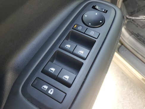 Used 2025 Hyundai Santa Fe SEL image 21