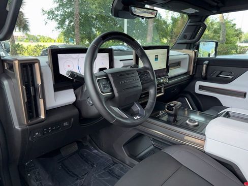 Used 2025 GMC Hummer EV 3X AWD/4WD image 26