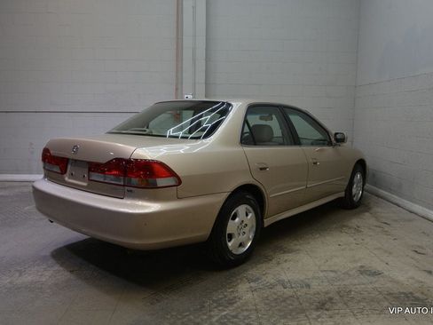 Used 2002 Honda Accord EX image 10