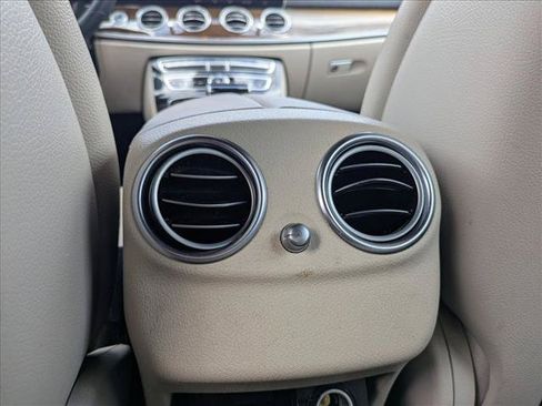 Used 2018 Mercedes-Benz E 300 image 12