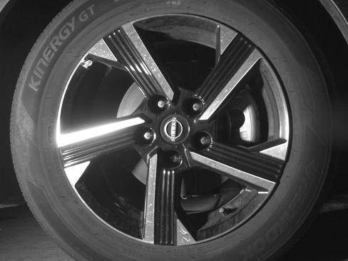 Used 2025 Nissan Sentra SV FWD image 13