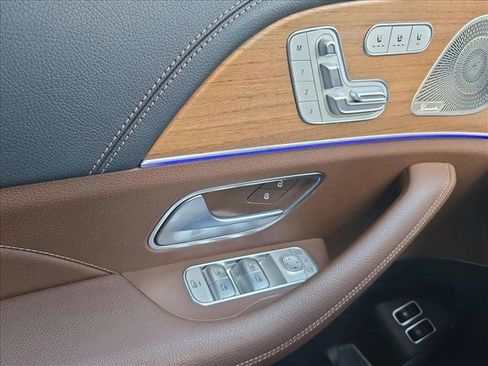 Used 2024 Mercedes-Benz GLE 450e 4MATIC image 24