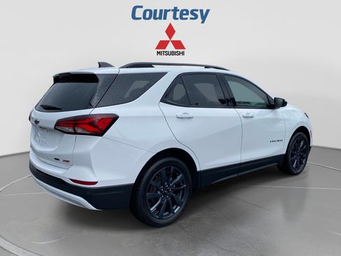 Used 2024 Chevrolet Equinox RS AWD/4WD image 8