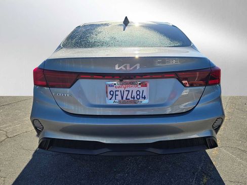 Used 2023 Kia Forte LXS w/ LXS Technology Package image 4