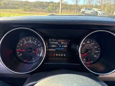 Used 2015 Ford Mustang Premium image 14