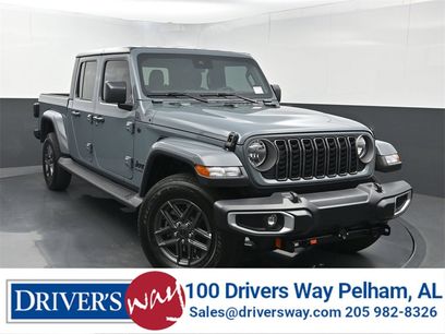 Used 2024 Jeep Gladiator Sport