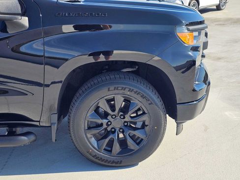 Used 2023 Chevrolet Silverado 1500 Custom w/ LPO, Dark Essentials Package RWD image 9
