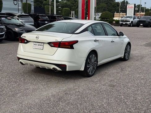 Used 2025 Nissan Altima 2.5 SL FWD image 8