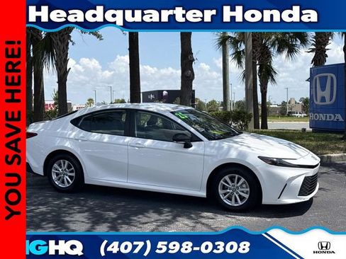 Used 2025 Toyota Camry LE w/ Convenience Package FWD image 1