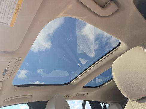 Certified 2020 Mercedes-Benz E 450 4MATIC Wagon image 3