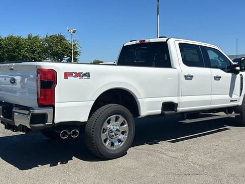 New 2026 Ford F250 Lariat w/ Lariat Ultimate Package AWD/4WD image 3