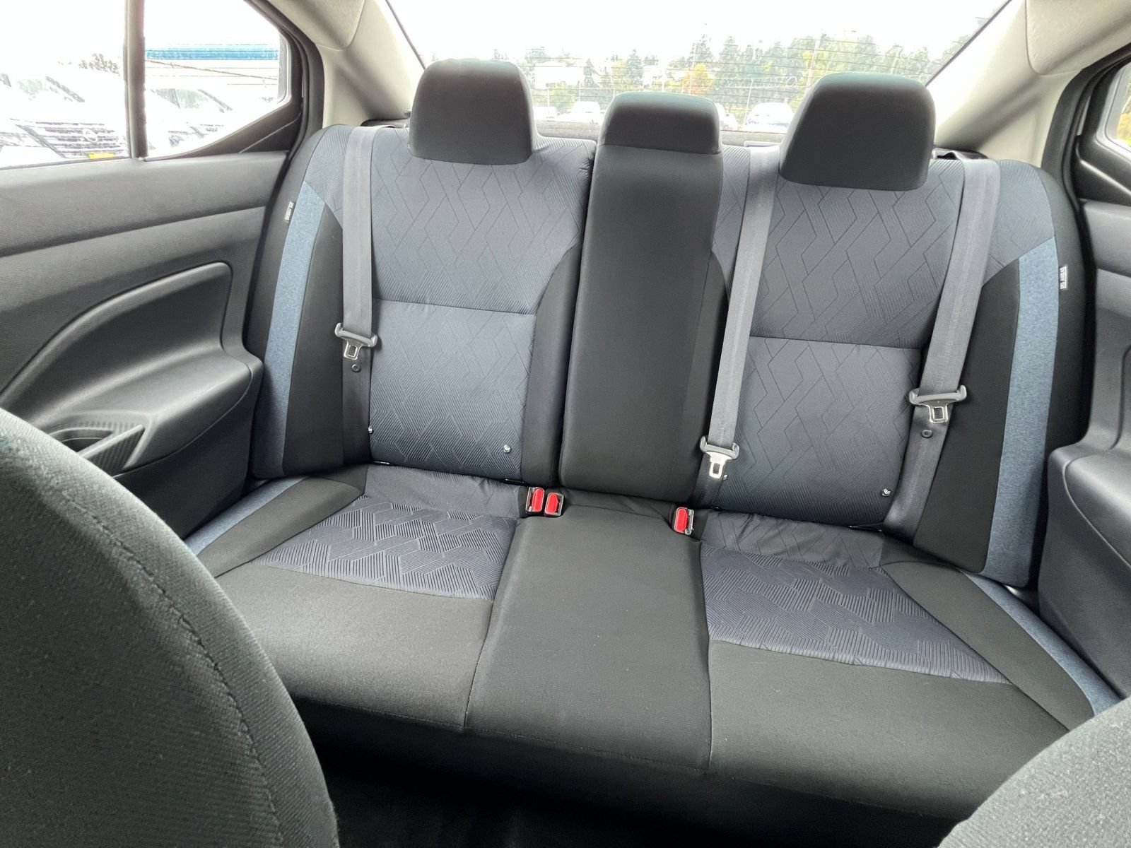 Used 2025 Nissan Versa SV FWD image 37
