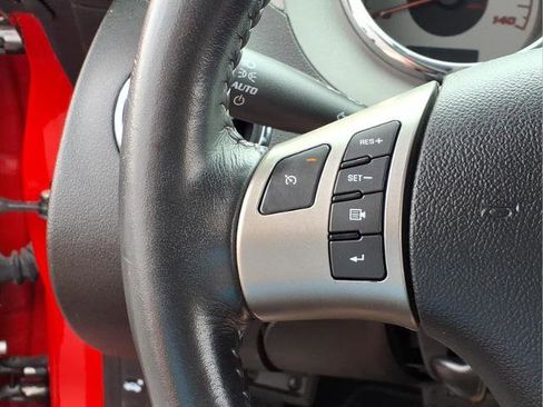 Used 2006 Pontiac Solstice Convertible w/ Premium Package image 12