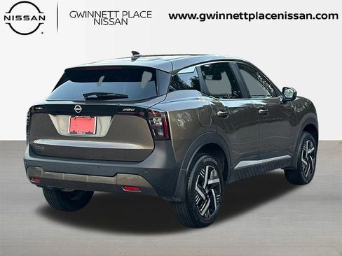 Certified 2025 Nissan Kicks SV image 5