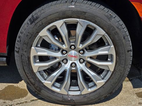 Used 2021 GMC Yukon Denali w/ Denali Premium Package RWD image 8