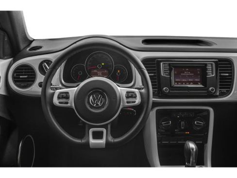 Used 2017 Volkswagen Beetle 1.8T S FWD image 7