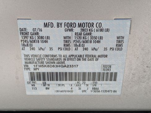 Used 2017 Ford Explorer XLT w/ Equipment Group 201A AWD/4WD image 32