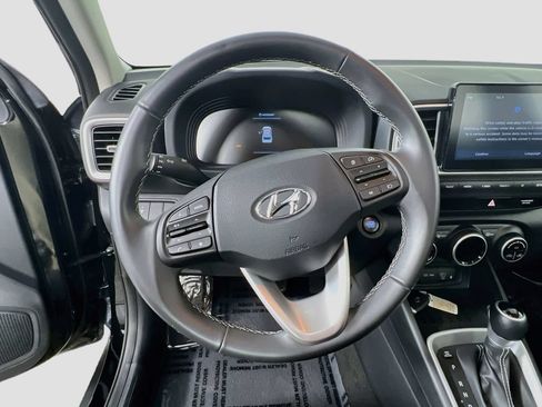 Certified 2026 Hyundai Venue SEL FWD image 10