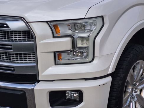 Used 2015 Ford F150 Platinum w/ Equipment Group 701A Luxury AWD/4WD image 11