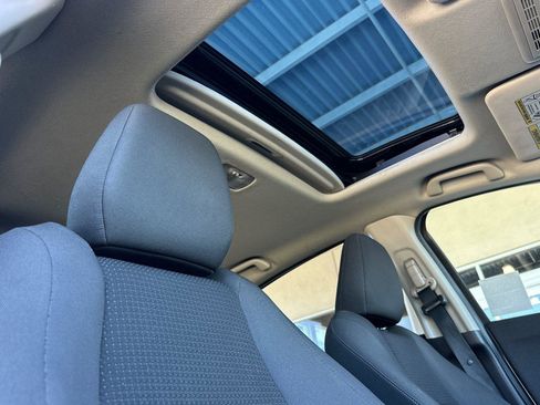 Used 2022 Honda HR-V EX image 17