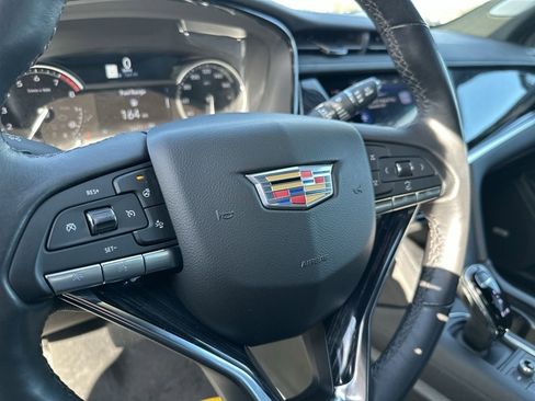 Certified 2024 Cadillac XT6 Premium Luxury AWD/4WD image 14