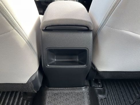 Used 2020 Toyota Corolla LE image 30