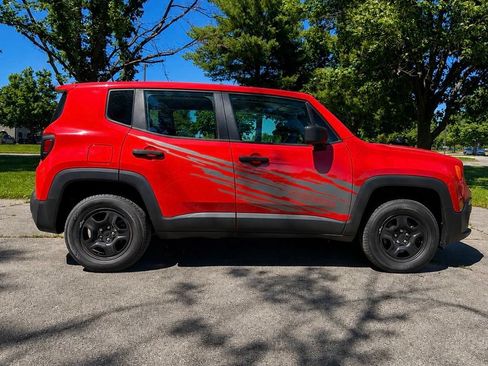 Used 2018 Jeep Renegade Sport w/ Power & Air Group AWD/4WD image 3