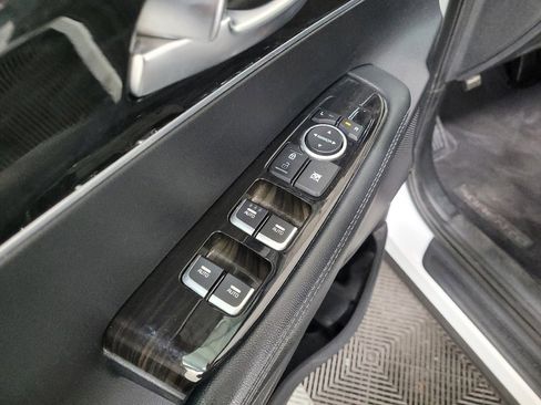 Used 2019 Kia Sorento LX image 27