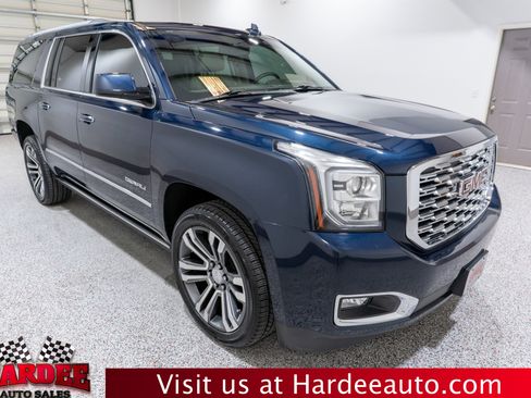 Used 2019 GMC Yukon XL Denali w/ Denali Ultimate Package RWD image 6