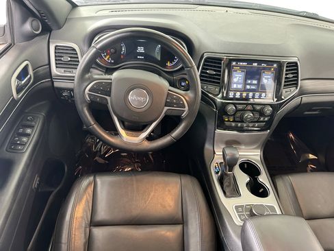 Used 2022 Jeep Grand Cherokee Limited image 22
