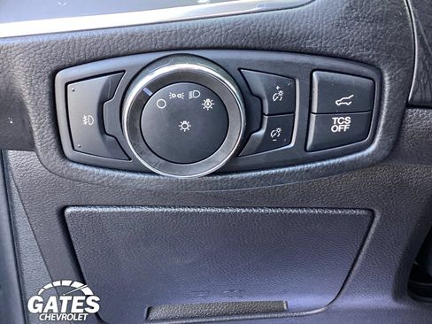 Used 2022 Ford Edge Titanium AWD/4WD image 26