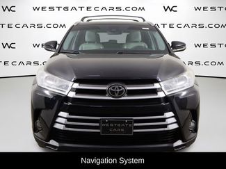 Used 2019 Toyota Highlander XLE video 2
