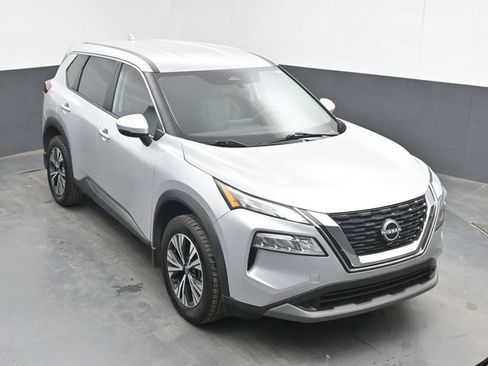 Used 2022 Nissan Rogue SV FWD image 13