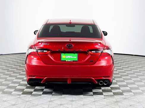 Used 2021 Toyota Camry SE w/ Convenience Package FWD image 8