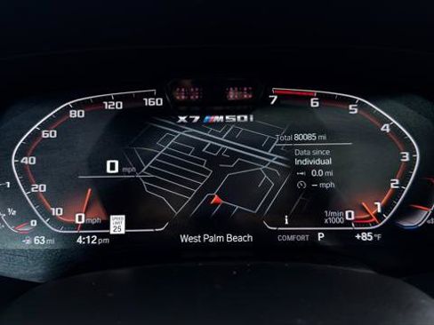 Used 2022 BMW X7 M50i w/ Dynamic Handling Package AWD/4WD image 27