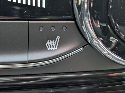 New 2026 Chevrolet Trax LT w/ Sunroof Package image 21