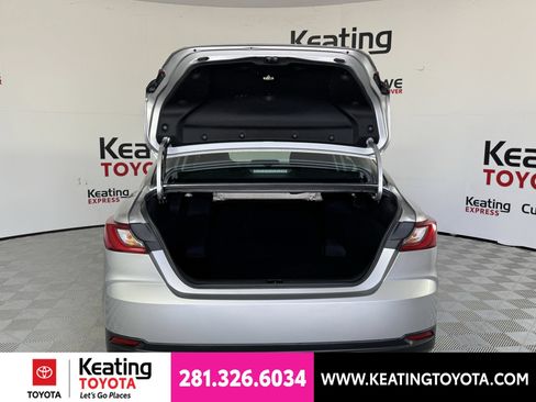 Used 2025 Toyota Camry LE FWD image 17