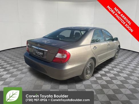 Used 2004 Toyota Camry LE FWD image 7