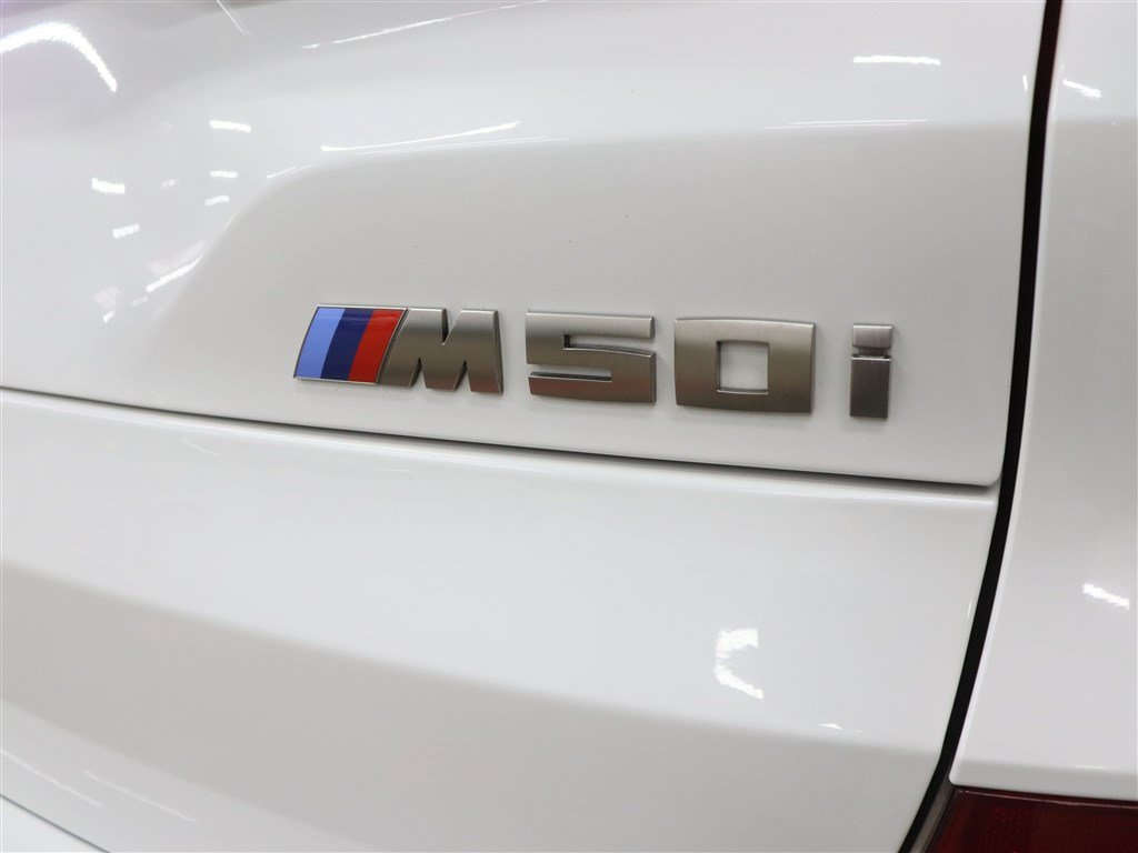 Used 2022 BMW X5 M50i w/ Climate Comfort Package AWD/4WD image 11