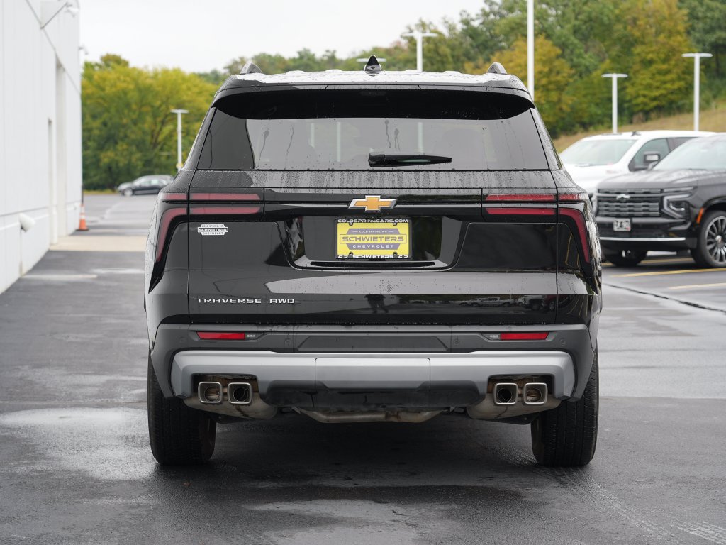 Certified 2026 Chevrolet Traverse LT w/ Driver Confidence Package AWD/4WD image 5