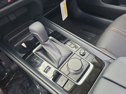 Certified 2025 MAZDA CX-50 AWD 2.5 Hybrid w/ Weather Package image 25