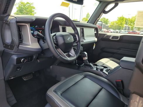 New 2026 Ford Bronco Outer Banks AWD/4WD image 21