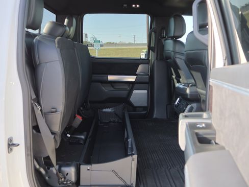 Certified 2025 Ford F150 Platinum w/ FX4 Off-Road Package image 35