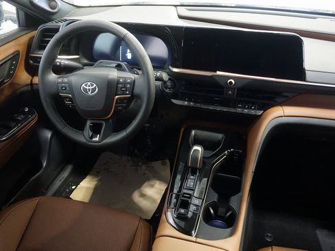 New 2026 Toyota Crown Signia Limited image 31