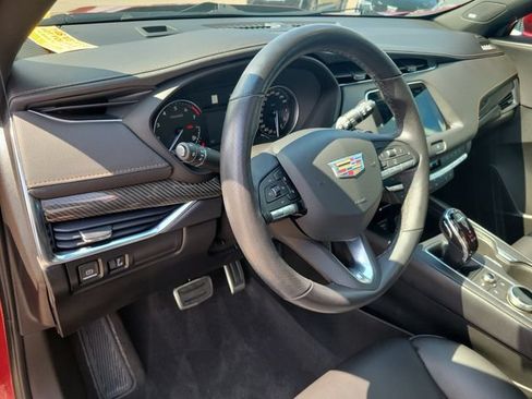 Certified 2023 Cadillac XT4 Sport w/ Sun And Sound Package AWD/4WD image 15