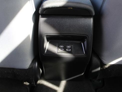 Certified 2026 Toyota Corolla SE w/ Carpet Mat Package (TMS) FWD image 31