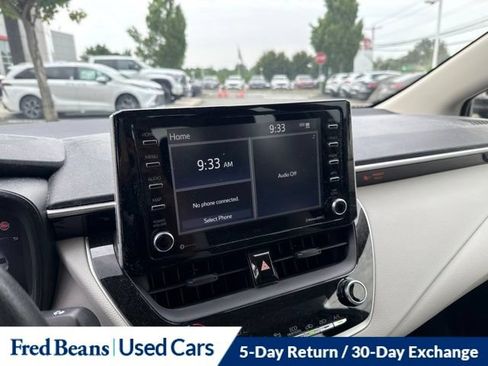 Used 2021 Toyota Corolla LE w/ Carpet Mat Package (TMS) FWD image 28