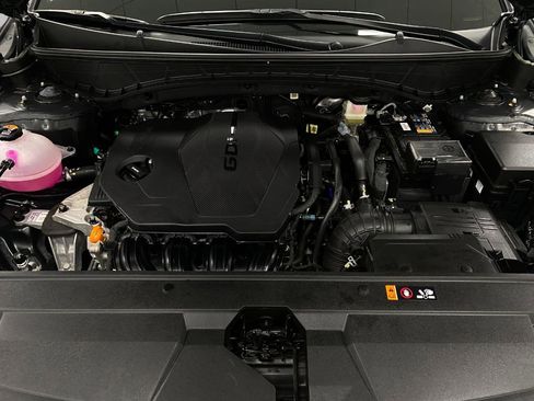 Certified 2025 Hyundai Santa Cruz SE AWD/4WD image 11
