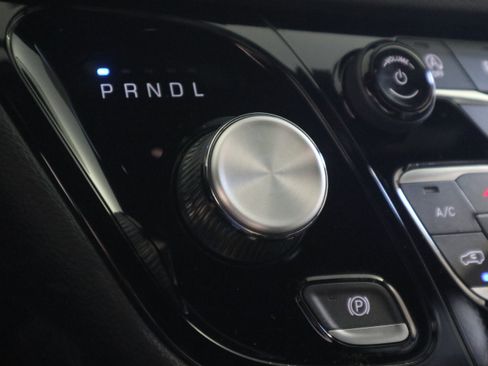 New 2026 Chrysler Pacifica Select image 28